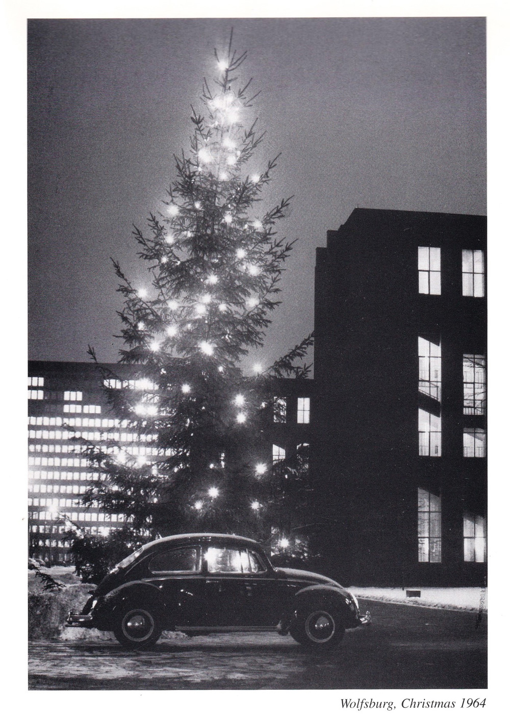 A 
        Beetle parked at the western end of S&uuml;dstra&szlig;e