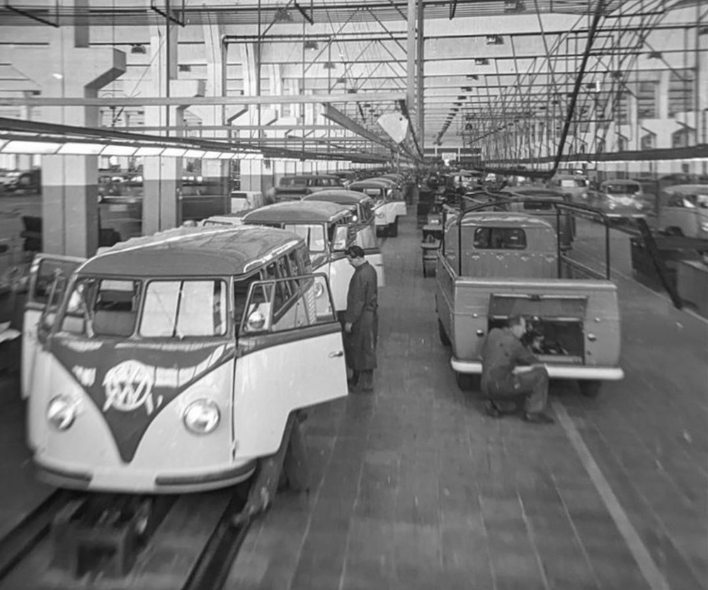 Barndoor 
        buses: Type 2 Combi and pickup trucks in the final assembly hall at Volkswagenwerk