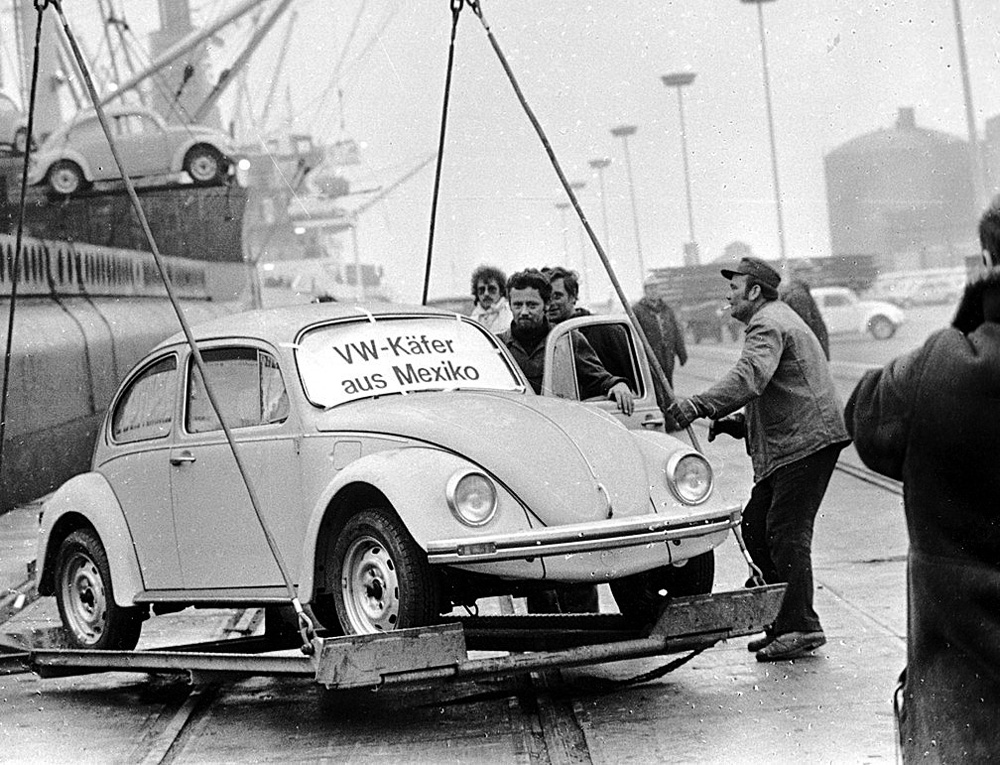 Mid-December 
        1977, the first Mexican Beetles for Europe arrive